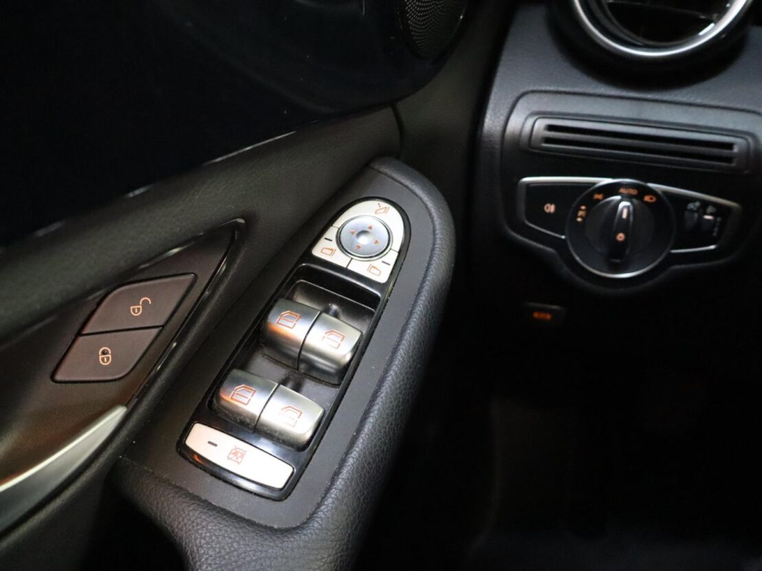 Mercedes Benz Classe C 200 D Station 12