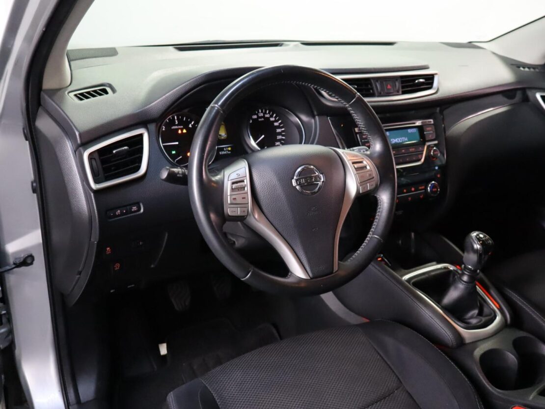 Nissan Qashqai 1.5 dCi Acenta Connect 6