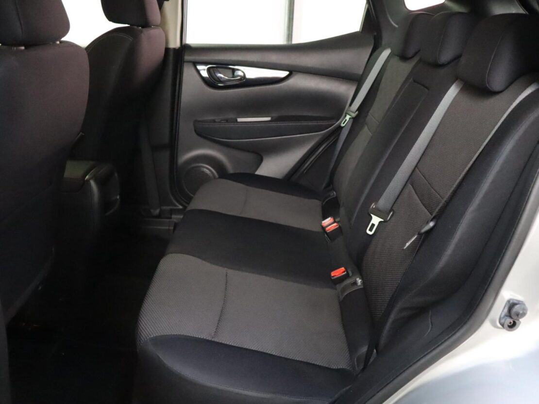 Nissan Qashqai 1.5 dCi Acenta Connect 8