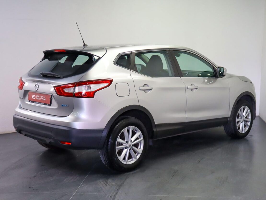 Nissan Qashqai 1.5 dCi Acenta Connect 3