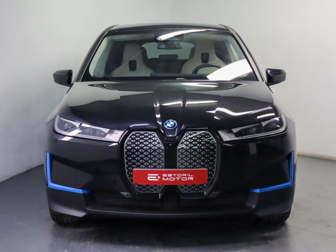 BMW iX xDrive40 2