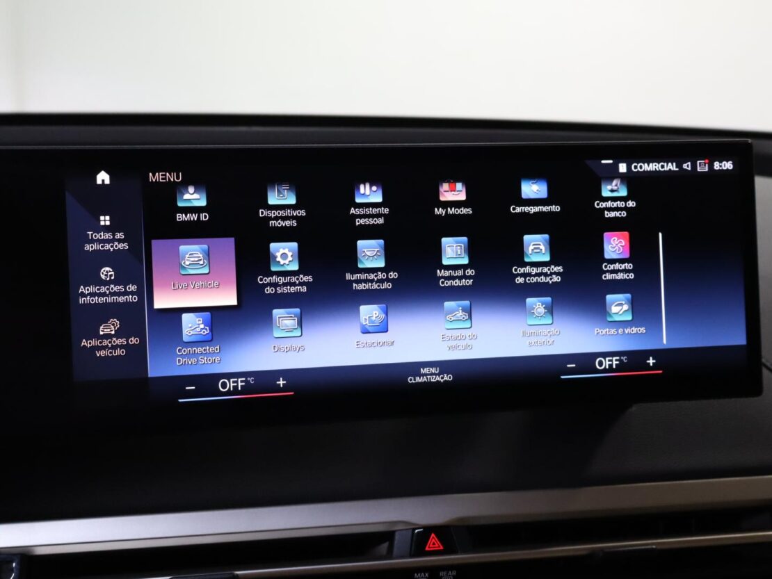 BMW iX xDrive40 18