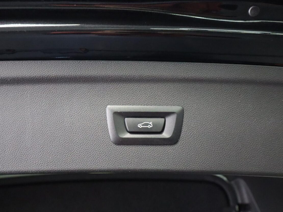 BMW iX xDrive40 24