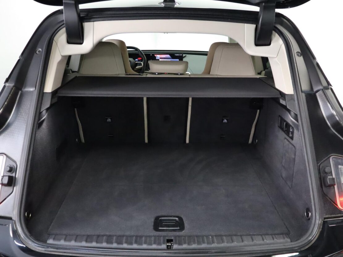 BMW iX xDrive40 25