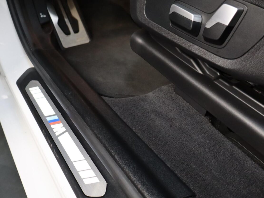 BMW iX3 M Sport Inspiring 9