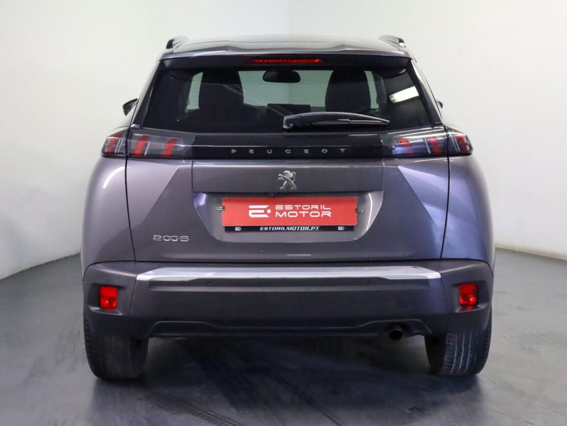 Peugeot 2008 1.2 PureTech  Allure 4