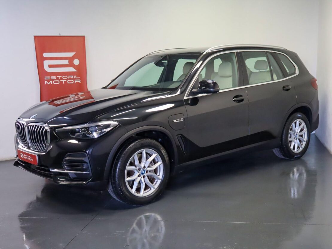 BMW X5 xDrive45e Auto 1