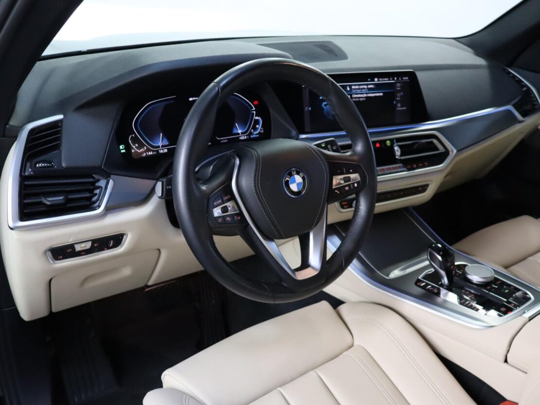 BMW X5 xDrive45e Auto 8
