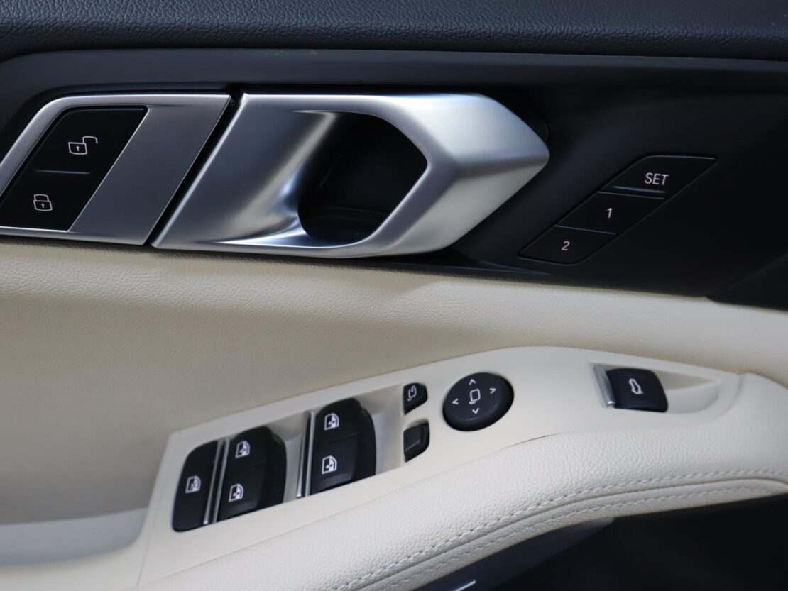 BMW X5 xDrive45e Auto 13