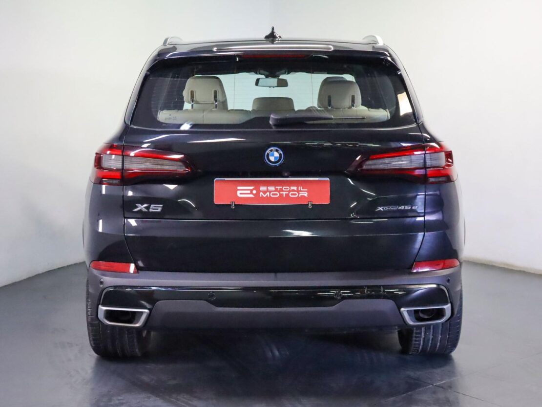 BMW X5 xDrive45e Auto 5