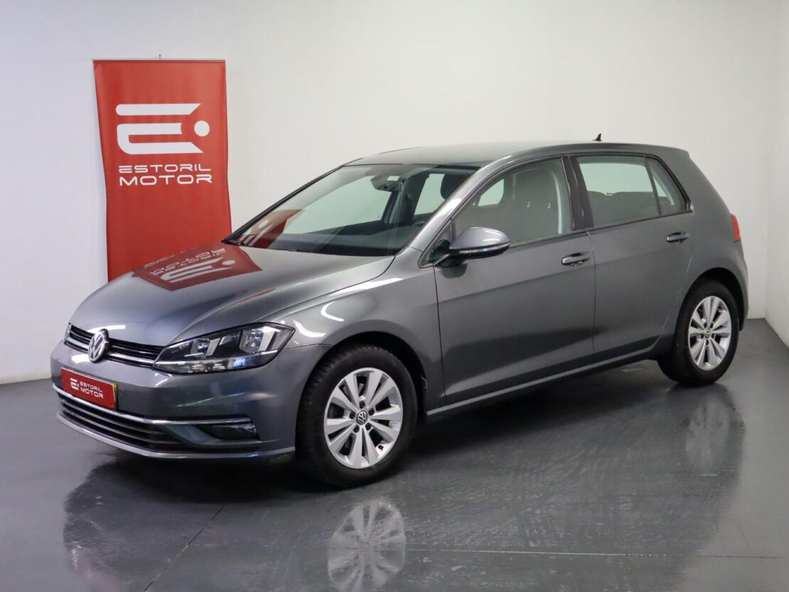 Volkswagen Golf 1.6 TDI Confortline 1