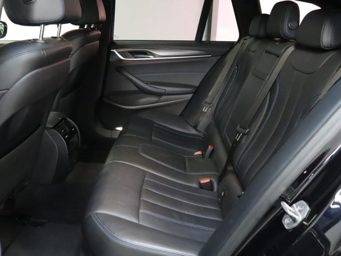 BMW Serie 5 520d Auto Pack M Auto 9