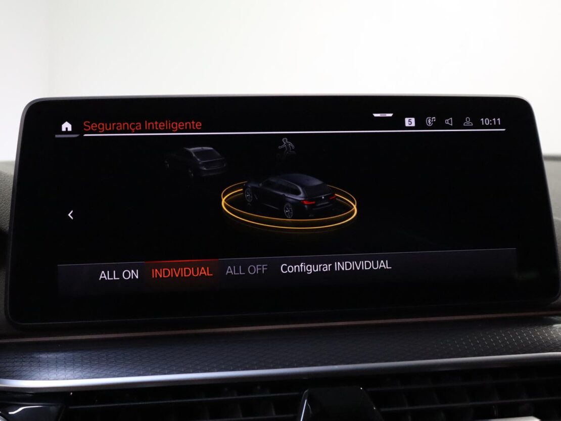 BMW Serie 5 520d Auto Pack M Auto 18