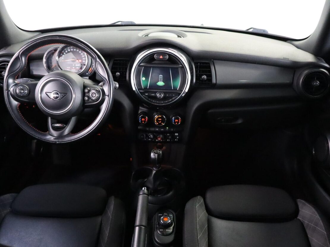 Mini Mini Cooper D Cabrio 13