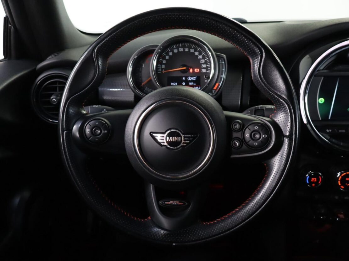 Mini Mini Cooper D Cabrio 14