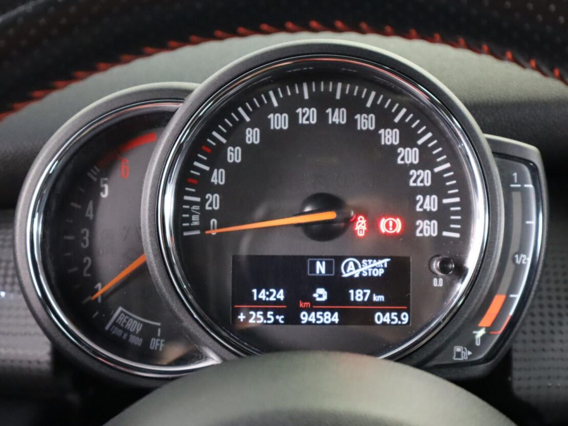Mini Mini Cooper D Cabrio 15