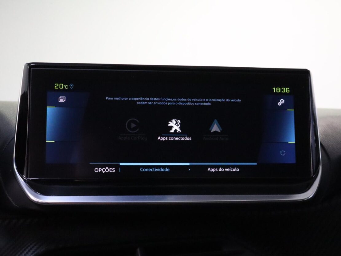 Peugeot e-208 Allure Versão Eléctrica 11