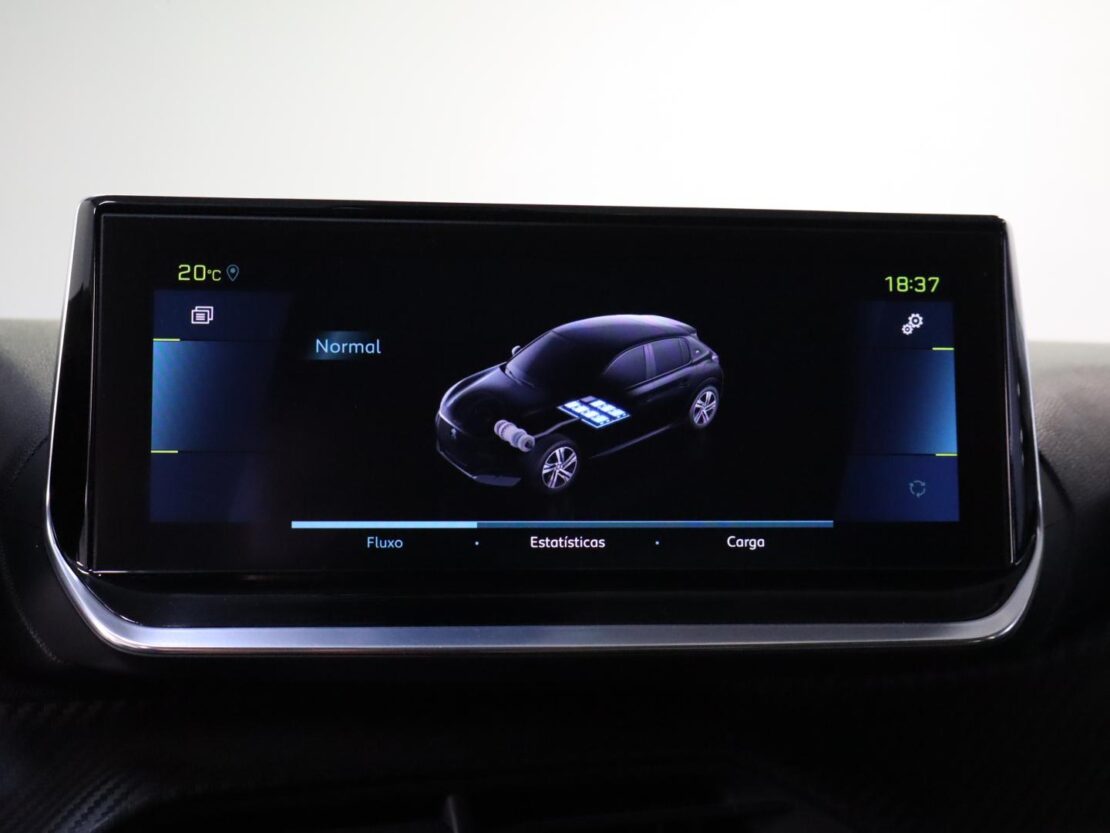 Peugeot e-208 Allure Versão Eléctrica 12