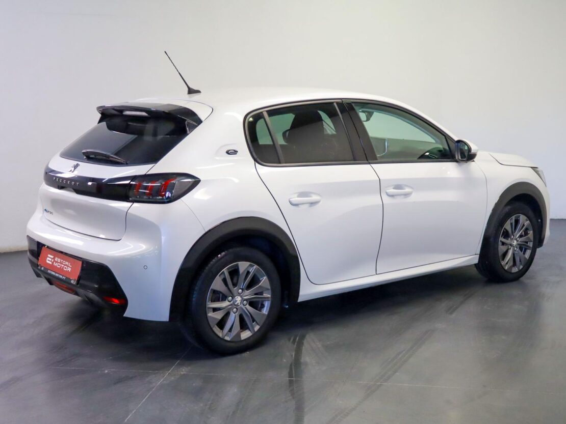 Peugeot e-208 Allure Versão Eléctrica 3
