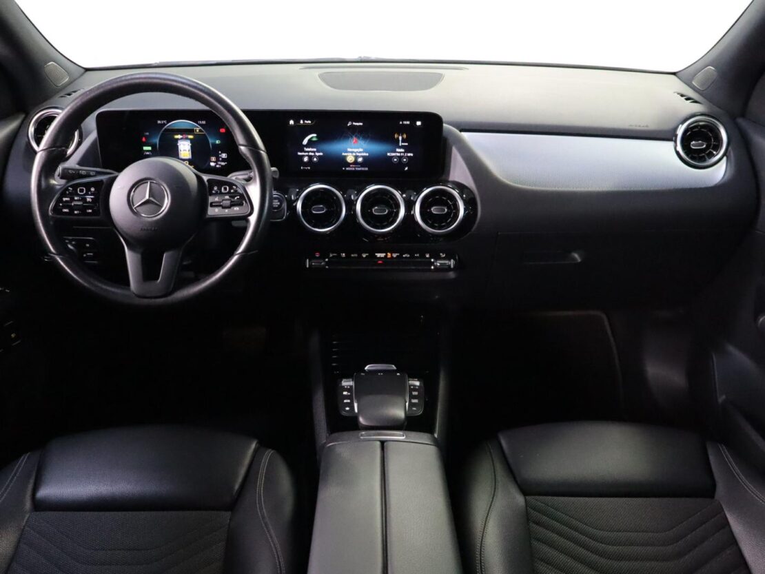 Mercedes Benz GLA 250 e Progressive 10