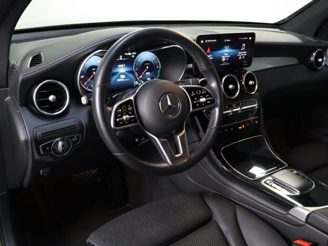 Mercedes Benz GLC SUV 300 e 4MATIC 8