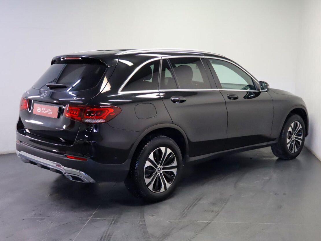 Mercedes Benz GLC SUV 300 e 4MATIC 3