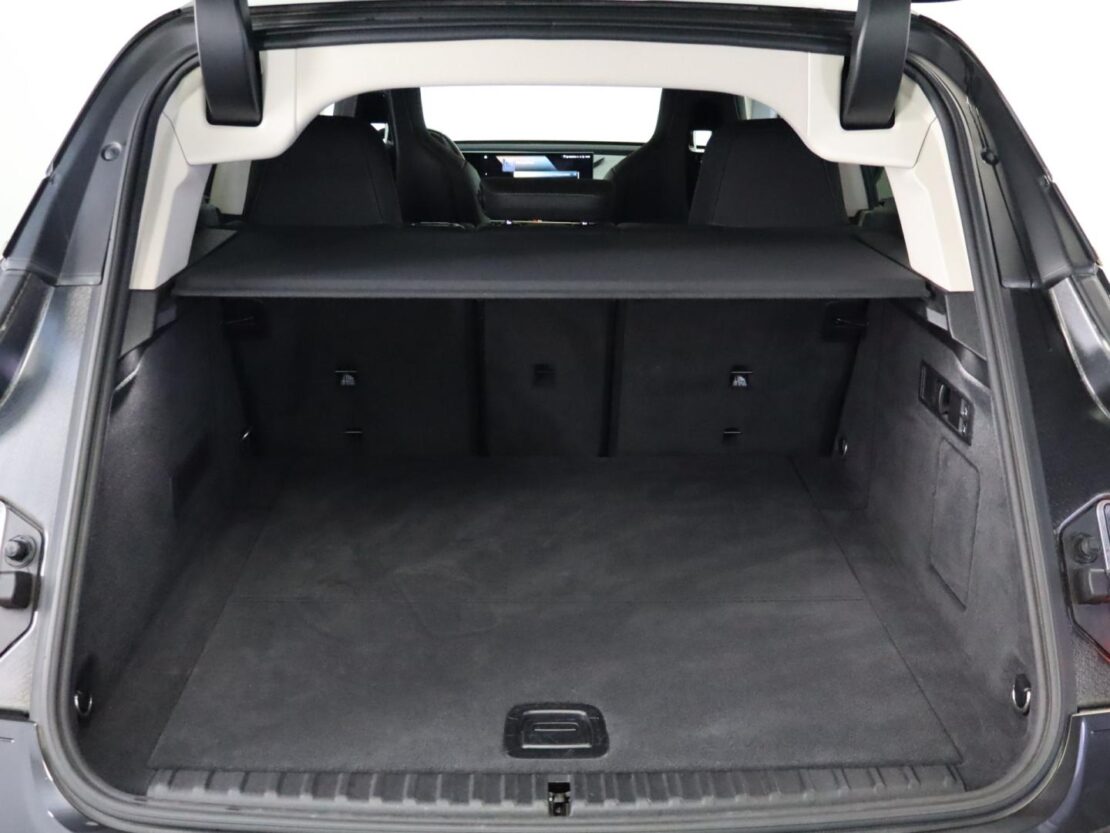 BMW iX xDrive40 26