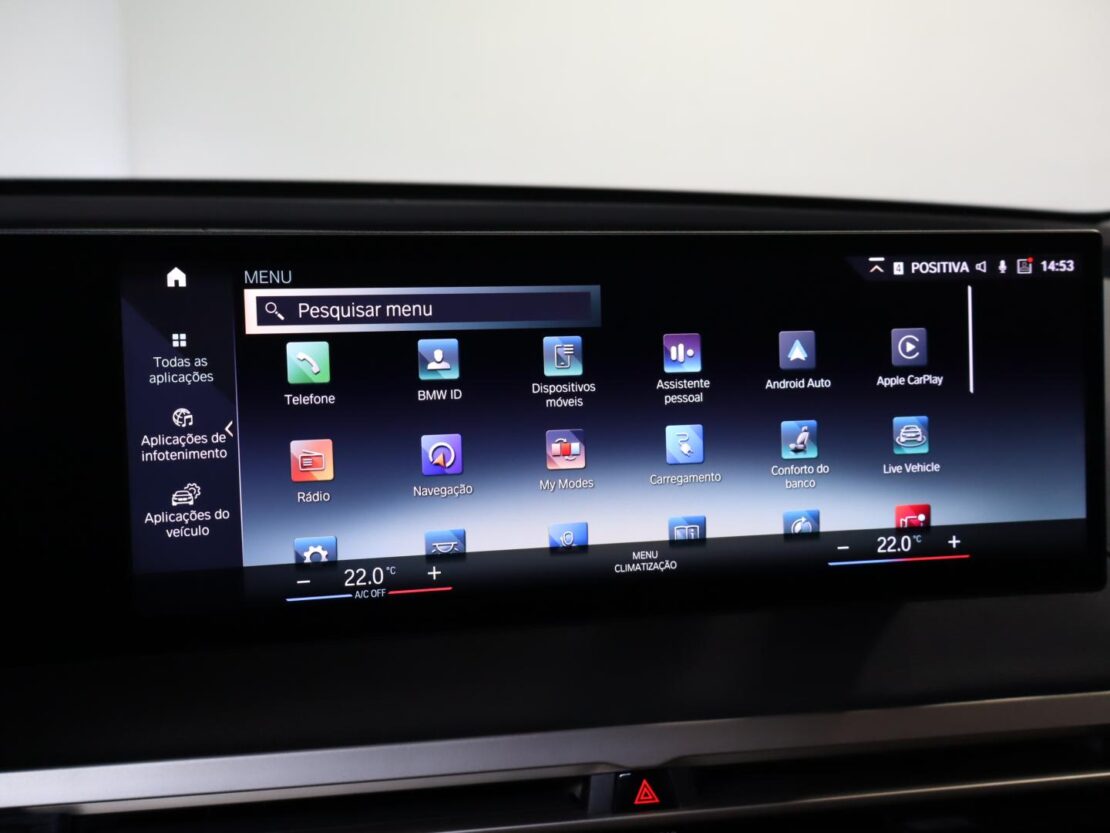 BMW iX xDrive40 18