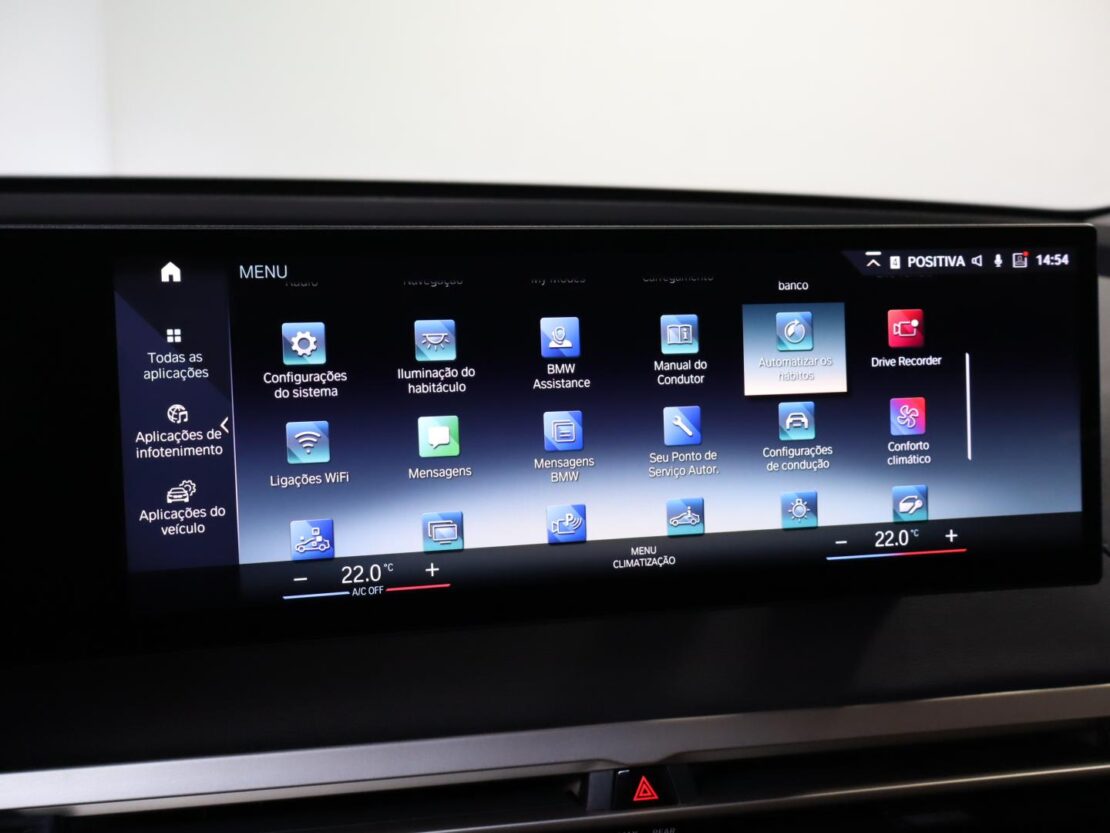 BMW iX xDrive40 19