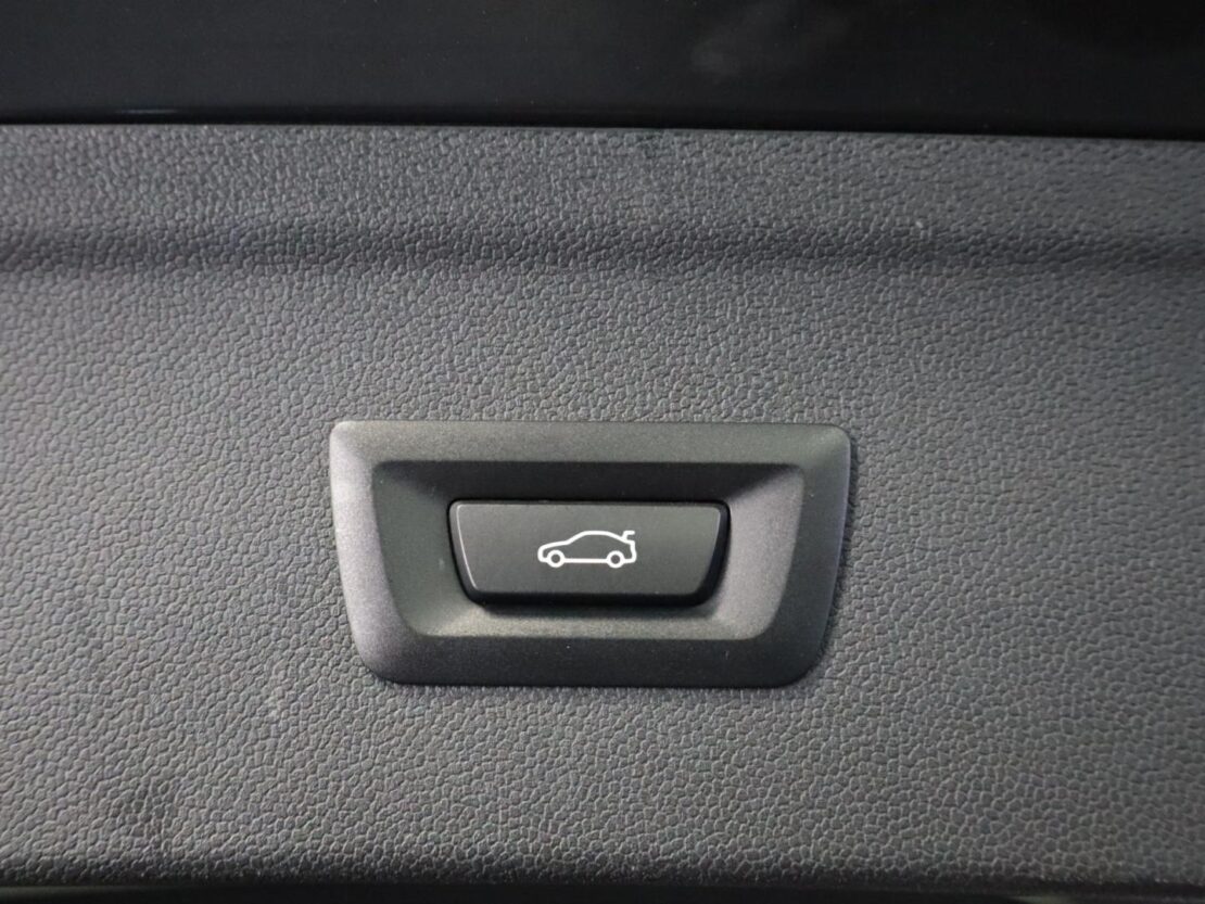 BMW iX xDrive40 25